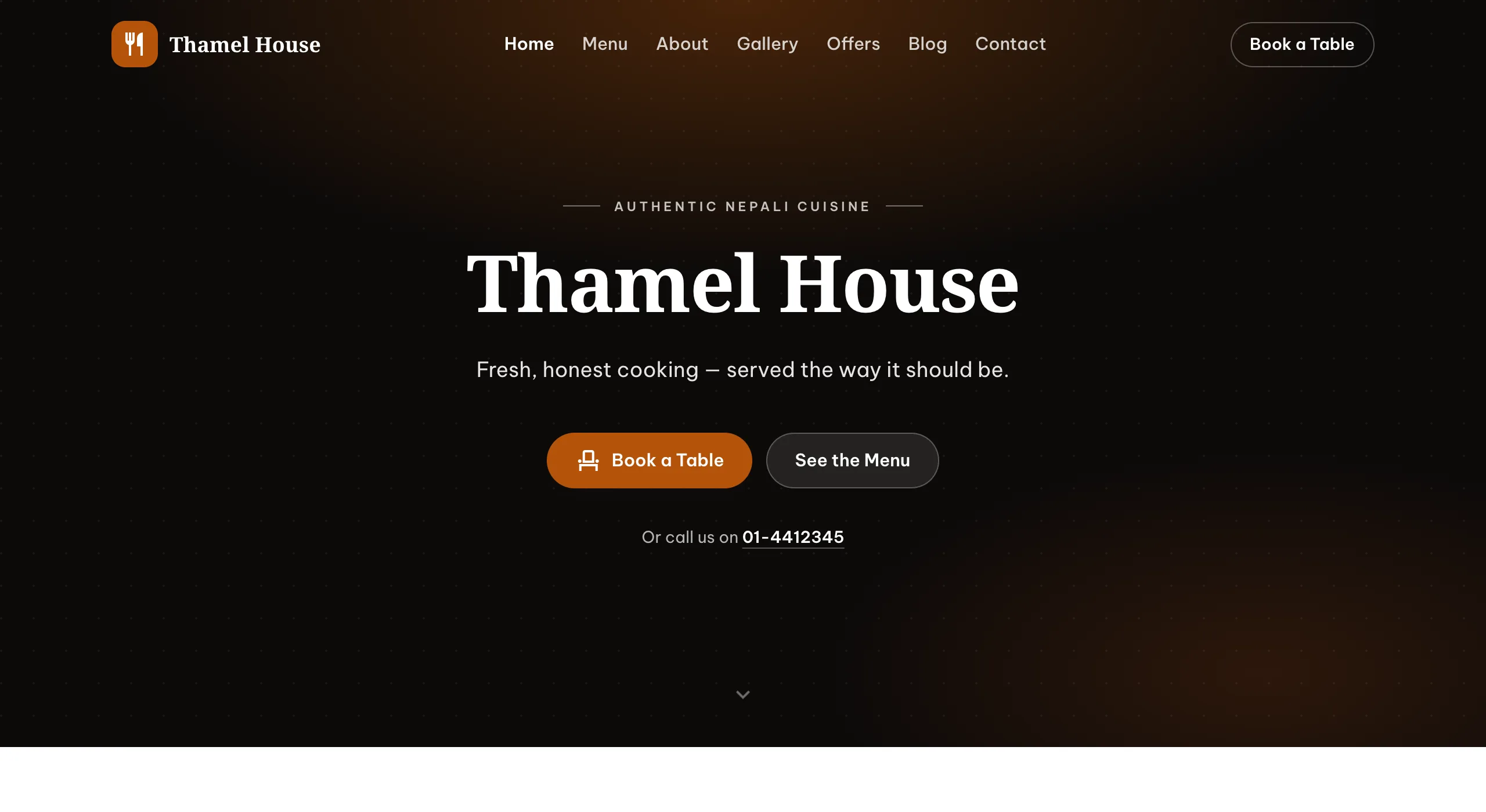 The website of Thamel House, a demo restaurant, with buttons to book a table and see the menu.